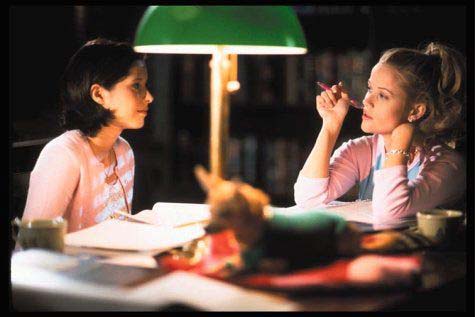 Photo of Kimberly McCullough and Reese Witherspoon in Legally Blonde.
