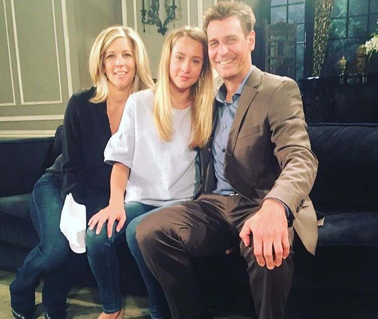 Eden Mccoy with her parents